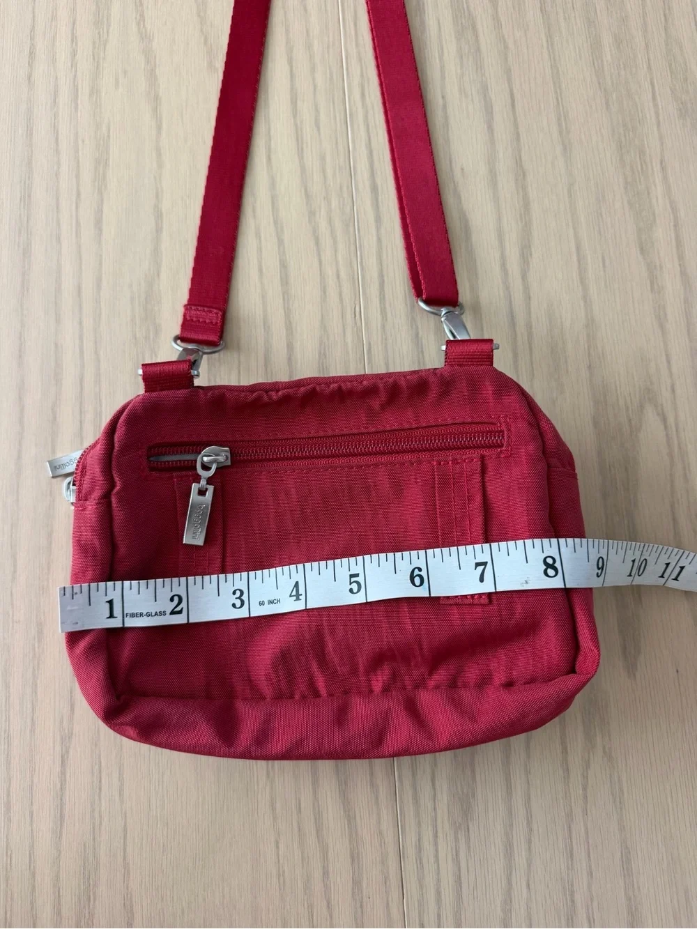 Baggallini Red Small Triple Zip Crossbody Bag 8x6x2 Travel Preppy 3 Compactments